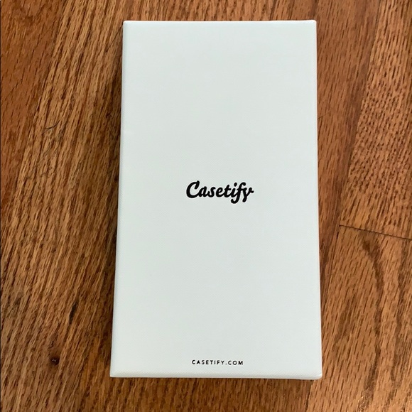 CASETIFY leather Apple watch band - Picture 4 of 4